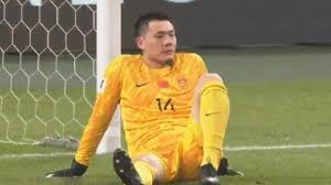 他终于在本 他终于在本